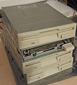 PC mechanika upravená pro Amigu